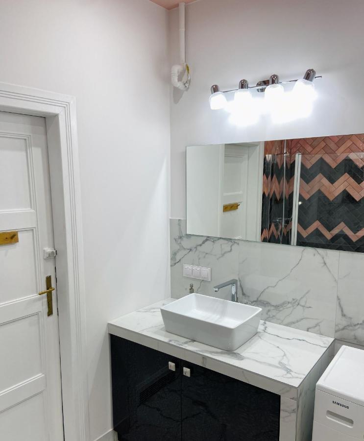 Tenement Apartment 90m2 City Center Krakau Buitenkant foto