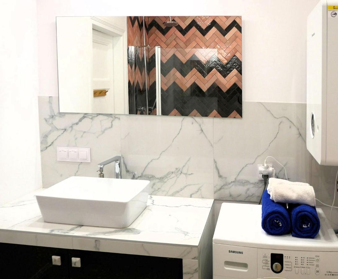 Tenement Apartment 90m2 City Center Krakau Buitenkant foto