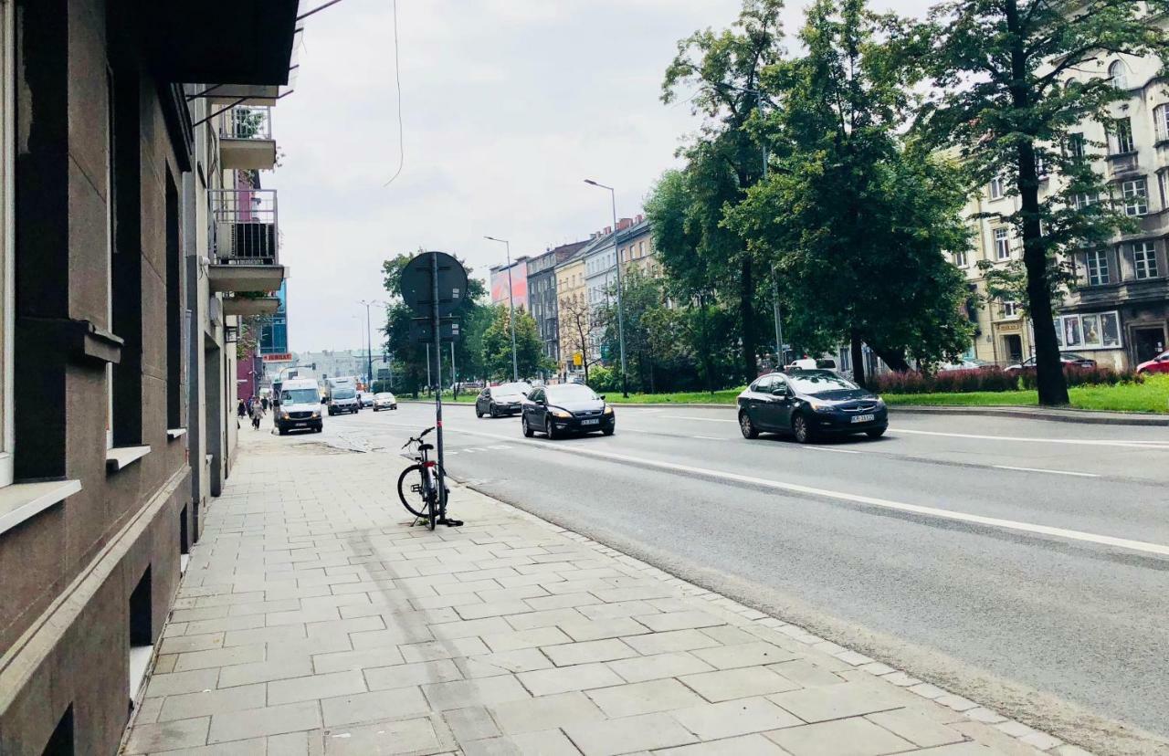 Tenement Apartment 90m2 City Center Krakau Buitenkant foto